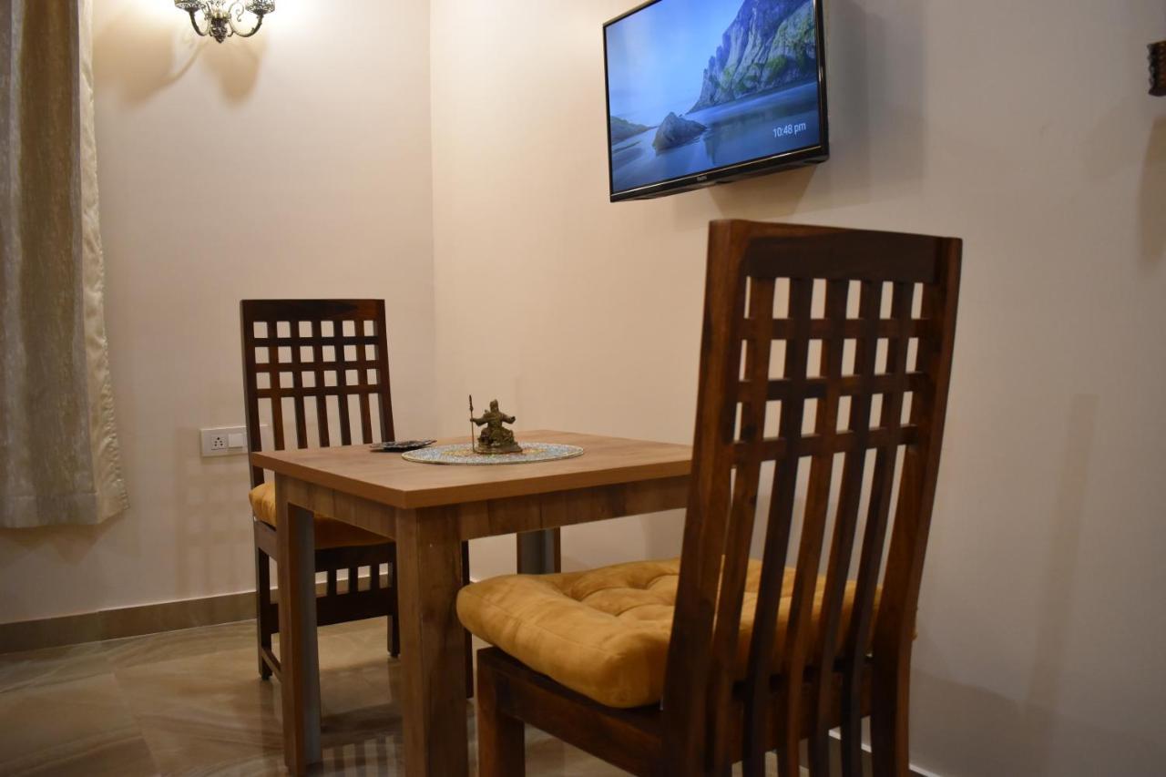 Idyllic Private Cottage W/King Bed + Mountain View Kasauli Esterno foto