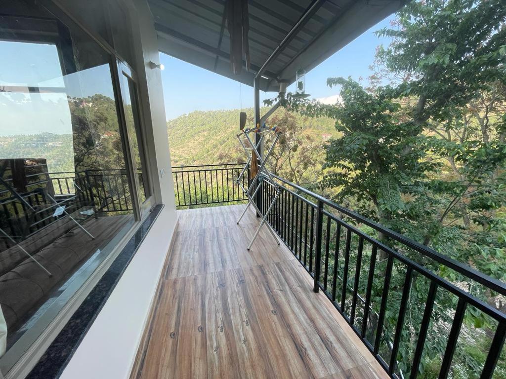 Idyllic Private Cottage W/King Bed + Mountain View Kasauli Esterno foto
